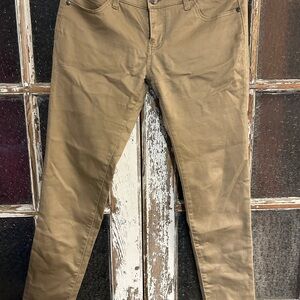 Women’s skinny jeans